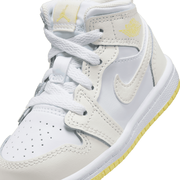 Jordan 1 Mid (TD) Angle 4