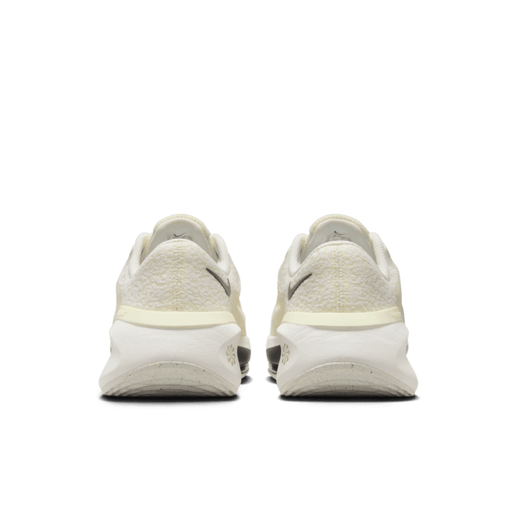 Nike Versair Workout Angle 3