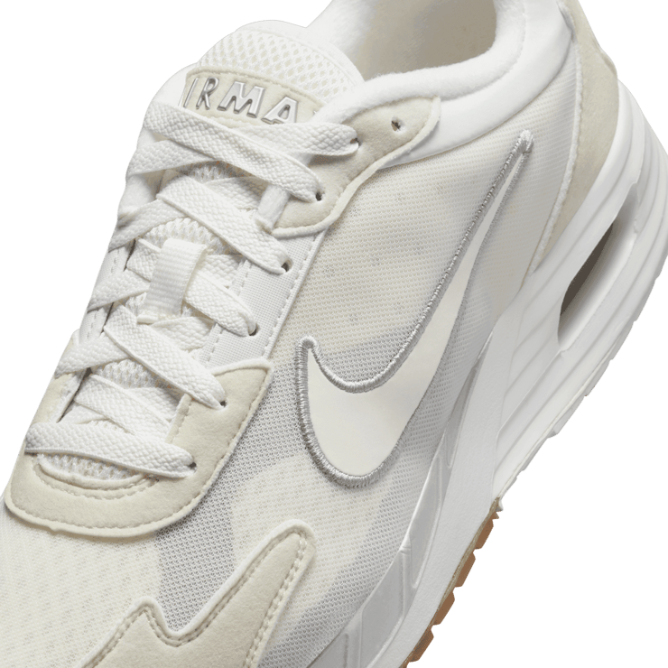 Nike Air Max Solo Angle 4