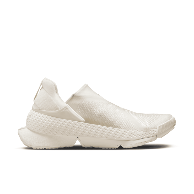 Nike Go FlyEase Easy On/Off Angle 0