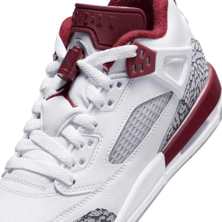 Jordan Spizike Low  'Team Red' (GS) Angle 4