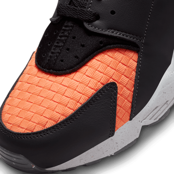 Nike Air Huarache Next Nature Woven Halloween Angle 4