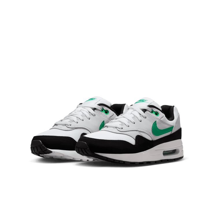 Nike Air Max 1 (GS) Angle 2