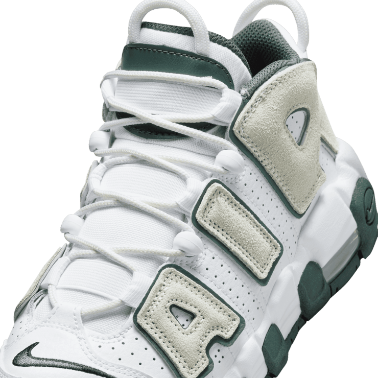 Nike Air More Uptempo (GS) Angle 4