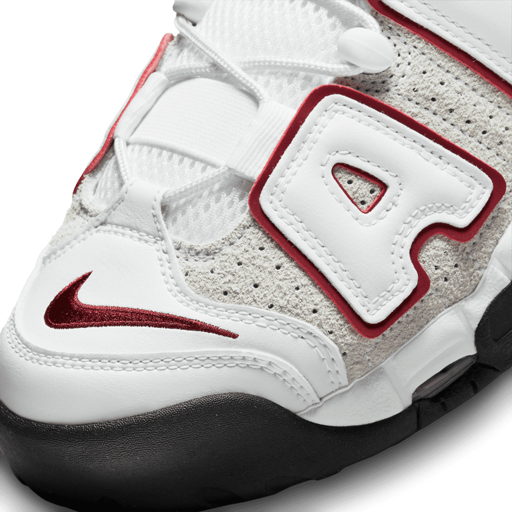 Nike Air More Uptempo Bulls Angle 4