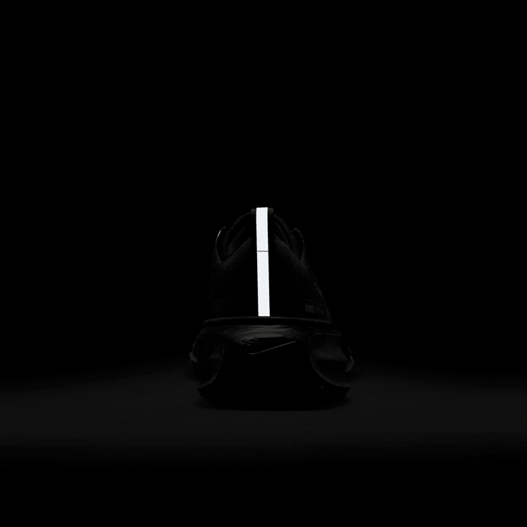 Nike Invincible 3 Road Angle 8