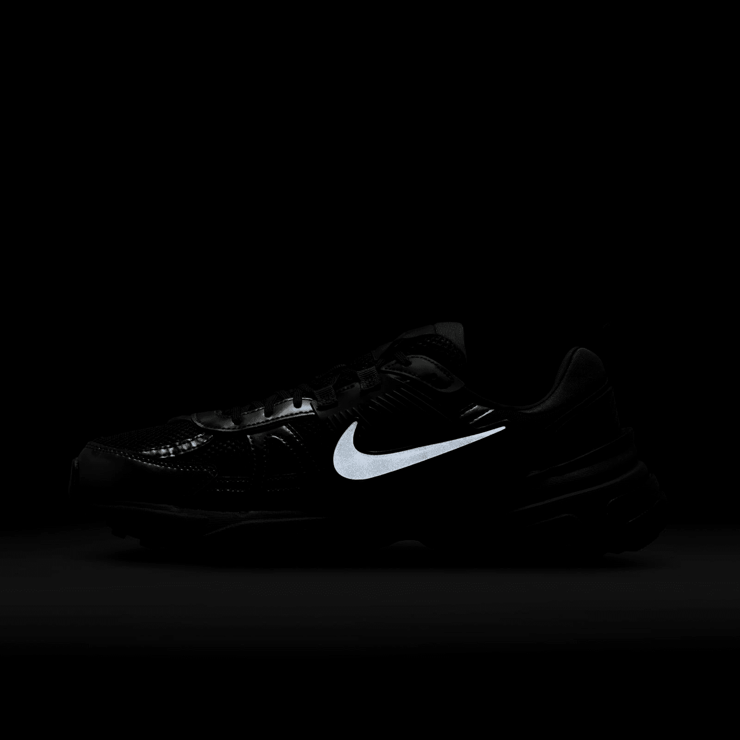 Nike V2K Run Angle 7