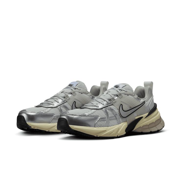 Nike V2K Run Angle 3