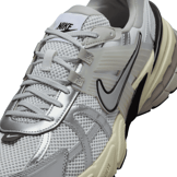 Nike V2K Run Angle 4