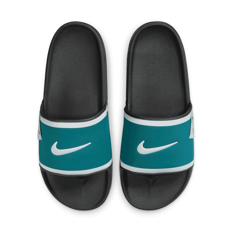 Nike Offcourt (Philadelphia Eagles) Offcourt Slides Angle 5