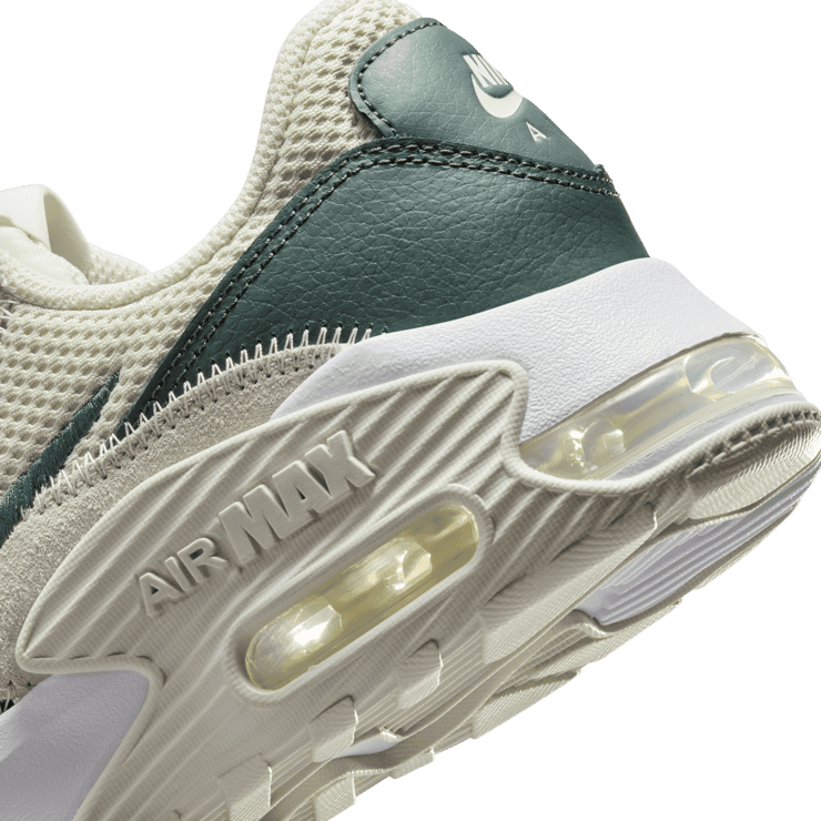 Nike Air Max Excee Angle 5