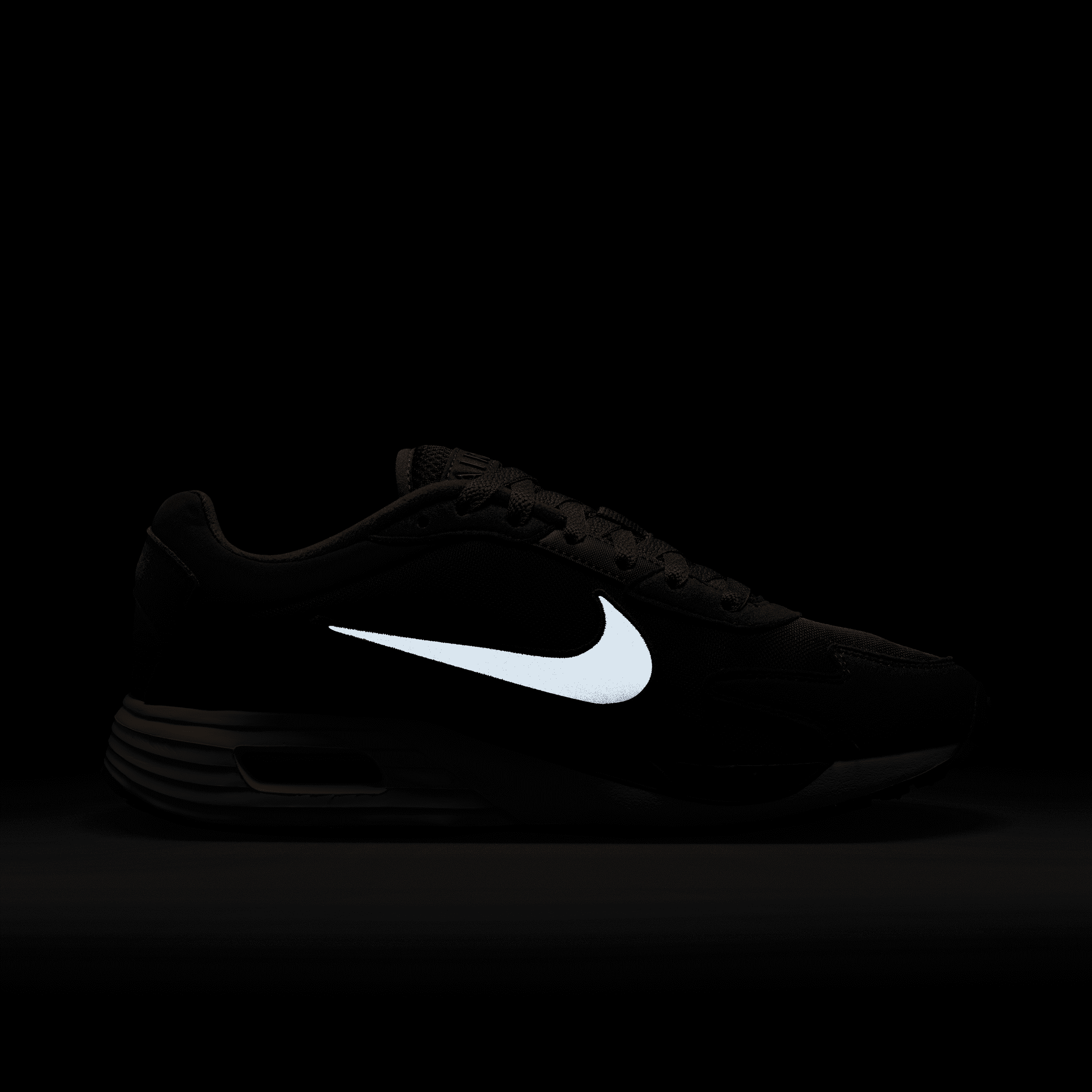 nike all black 200