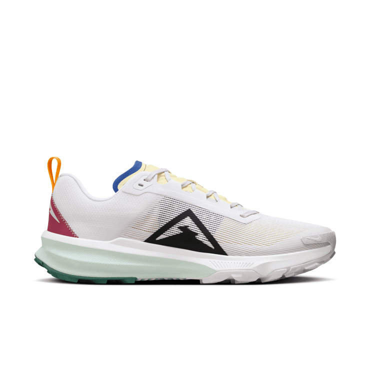 Nike Kiger 9 Trail Angle 1