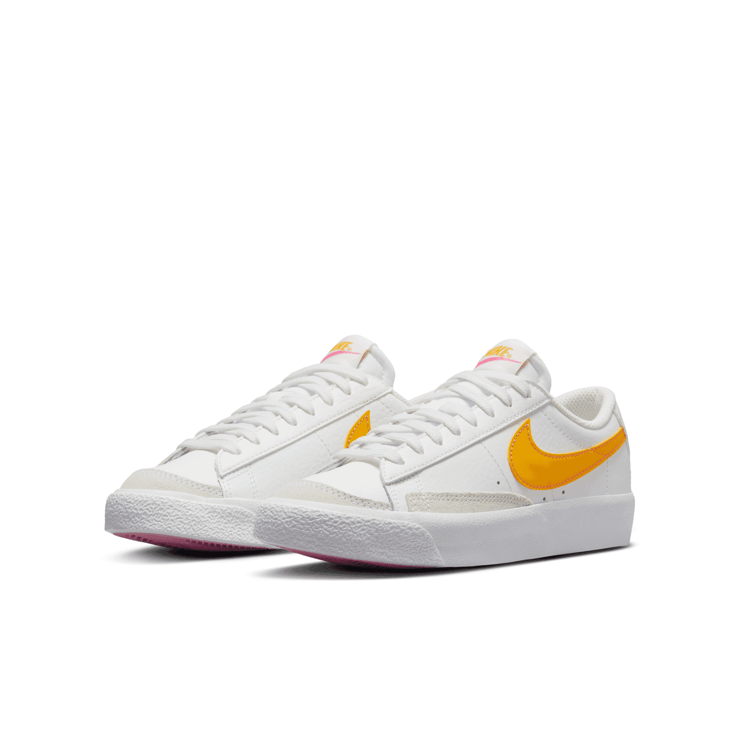 Nike Blazer Low '77 (GS) Angle 2