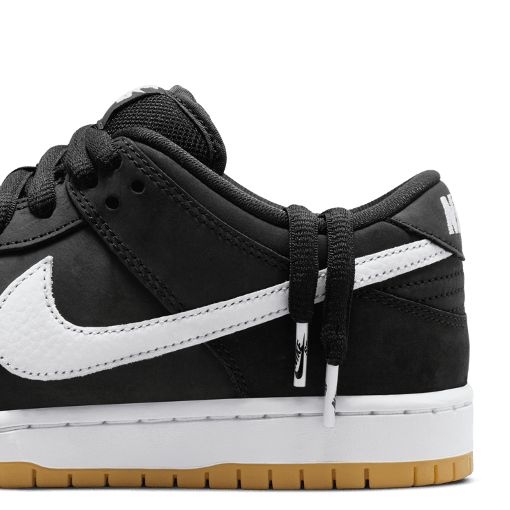 Nike SB Dunk Low Yin-Yang Black Angle 6