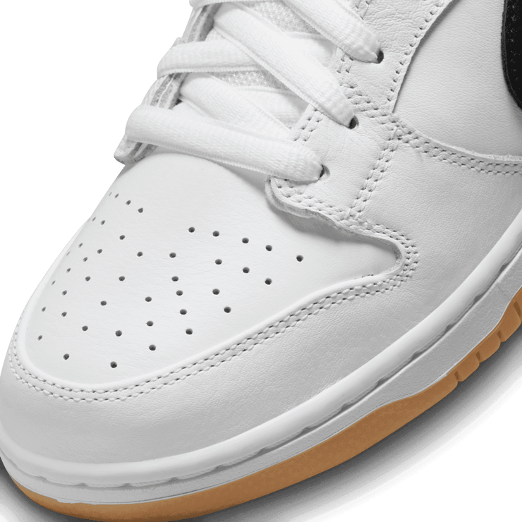 Nike SB Dunk Low Yin-Yang White Angle 4