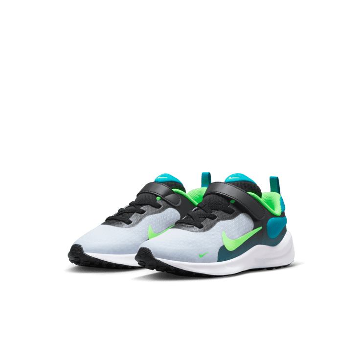 Nike Revolution 7 (PS) Angle 2