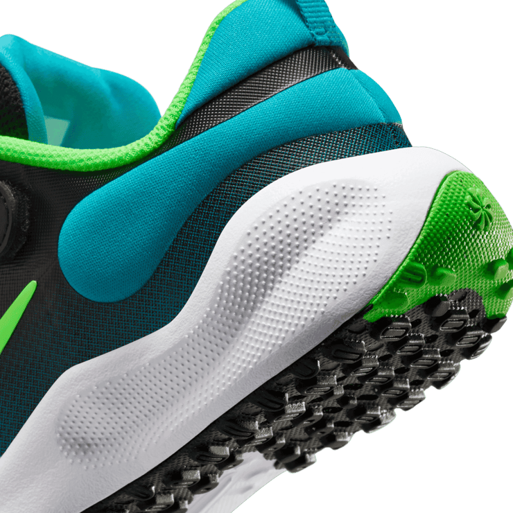 Nike Revolution 7 (PS) Angle 5