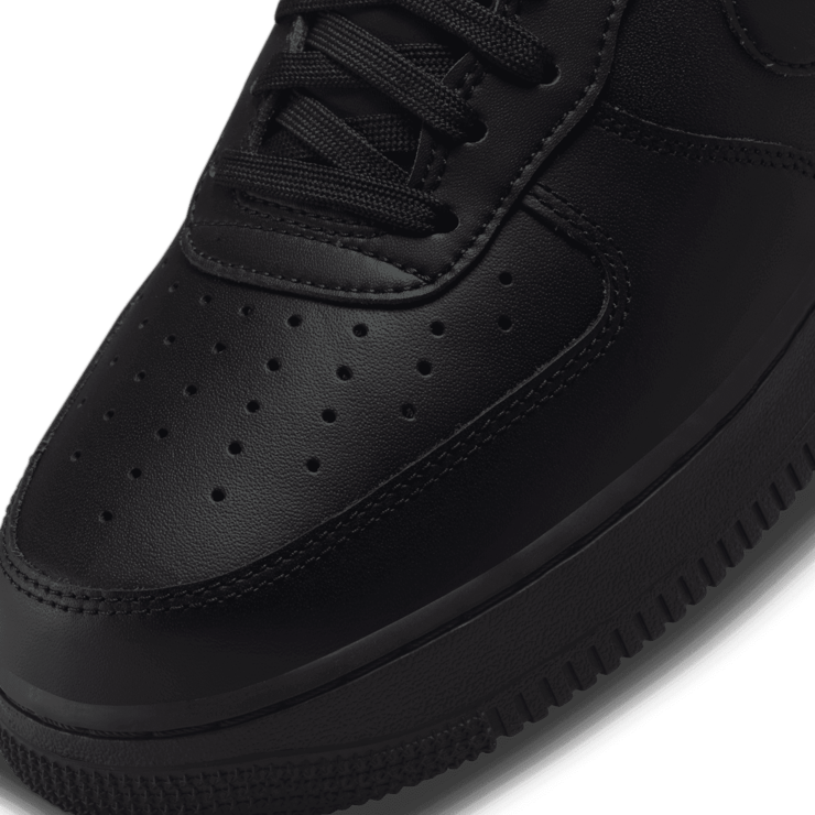 Nike Air Force 1 07 Fresh Black Angle 5