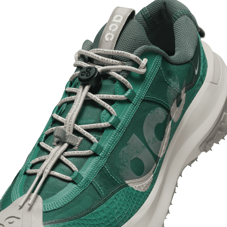Nike ACG Mountain Fly Low 2 Forest Green Grey Angle 4
