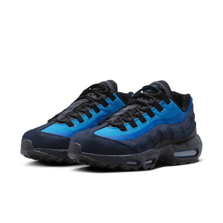 Nike Air Max 95 Stash (2025) Angle 2