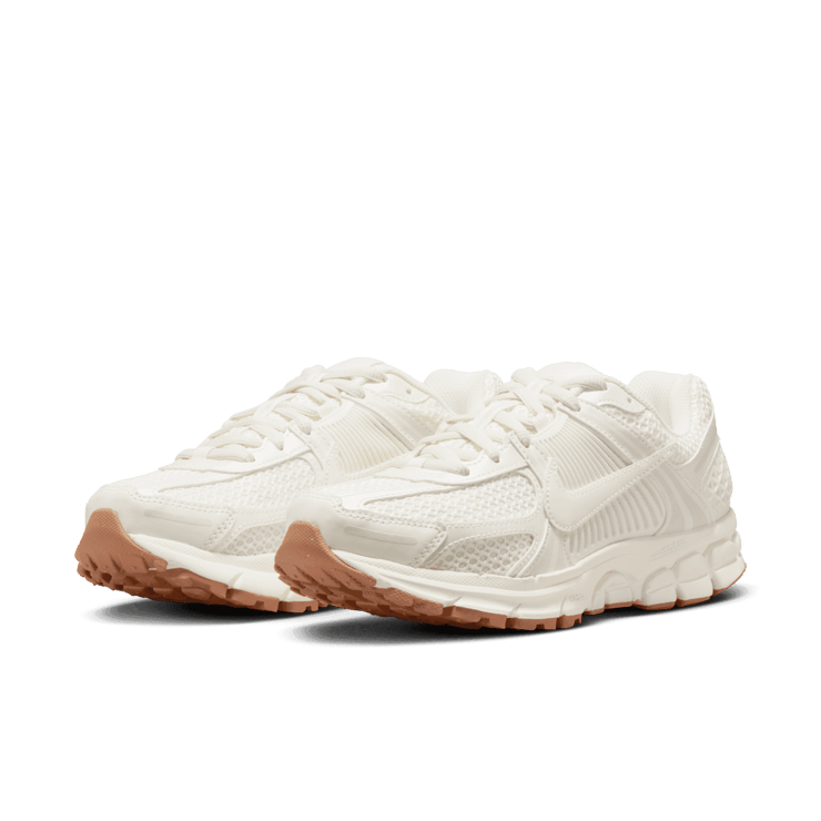 Nike Zoom Vomero 5 Sail Coconut Milk (W) Angle 2