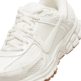 Nike Zoom Vomero 5 Sail Coconut Milk (W) Angle 4
