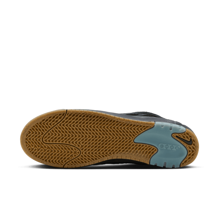 Nike SB Air Max Ishod Black Gum Angle 0