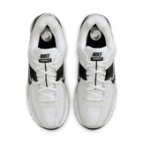 Nike Air Zoom Vomero 5 White Black Angle 2