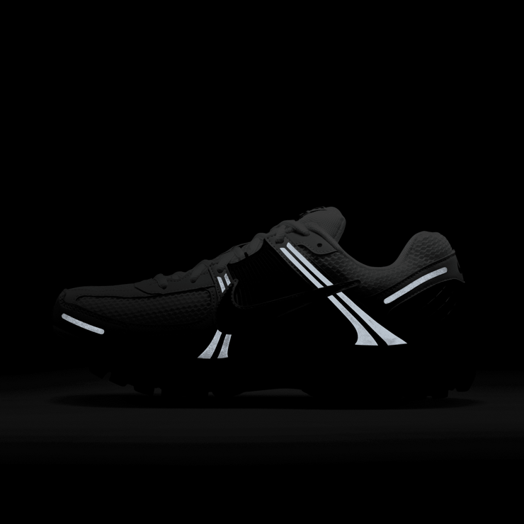 Nike Air Zoom Vomero 5 White Black Angle 9