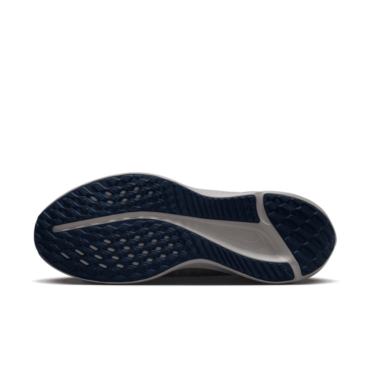 Nike Quest 5 Road Angle 1