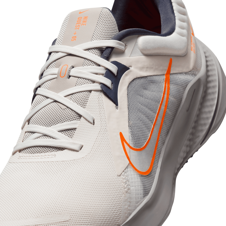 Nike Quest 5 Road Angle 4
