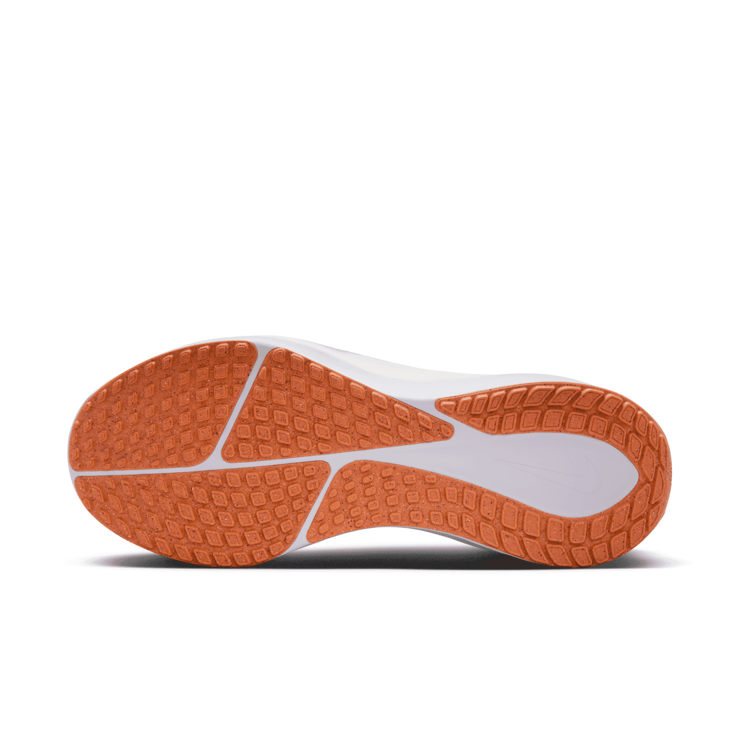 Nike Vomero 17 Road Angle 1