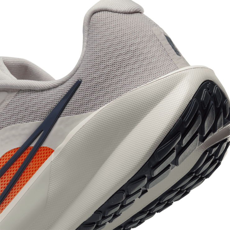 Nike Downshifter 13 Road Angle 4