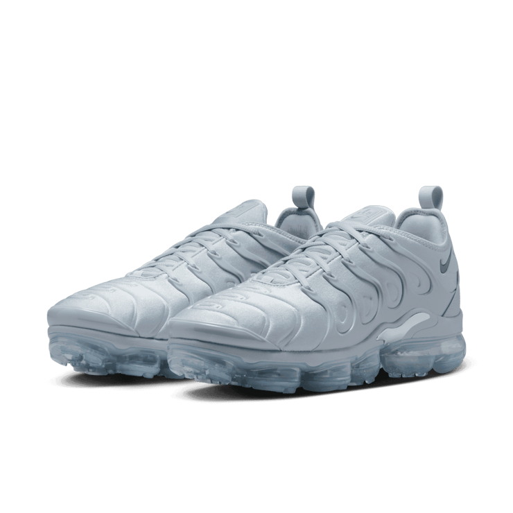 Nike Air VaporMax Plus 'Wolf Grey' 2018 Angle 2