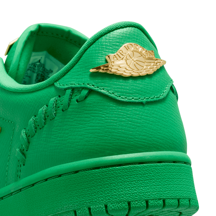 Air Jordan 1 Low Method of Make Lucky Green (W) Angle 7