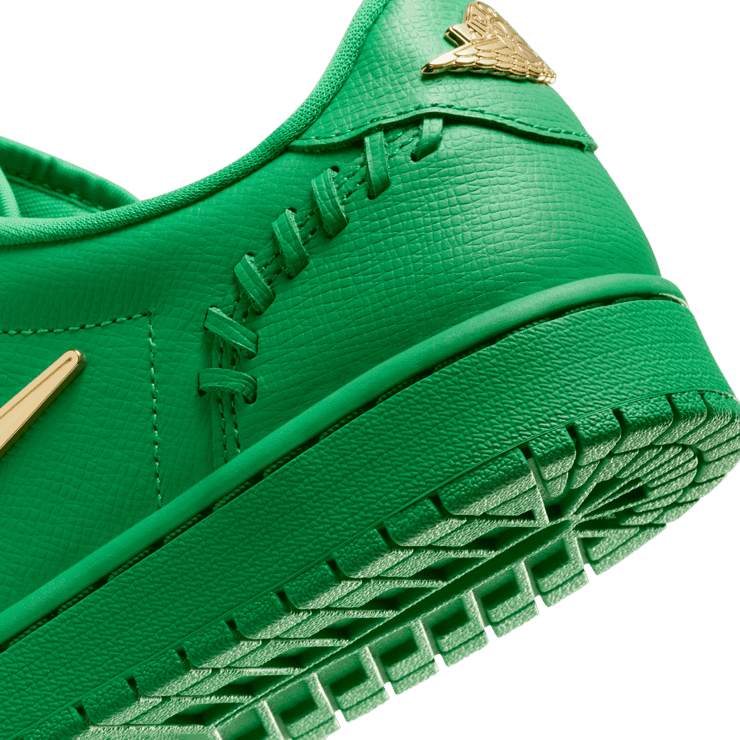 Air Jordan 1 Low Method of Make Lucky Green (W) Angle 5