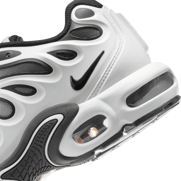 Nike Air Max Plus Drift Metallic Silver Angle 5