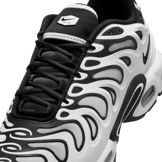 Nike Air Max Plus Drift Metallic Silver Angle 4