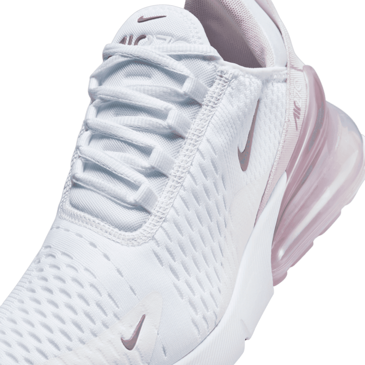 Nike Air Max 270 Angle 4