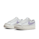 Nike Blazer Low Platform Angle 3