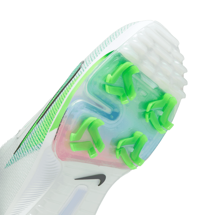 Nike Infinity Tour BOA 2 Golf (Wide) Angle 4