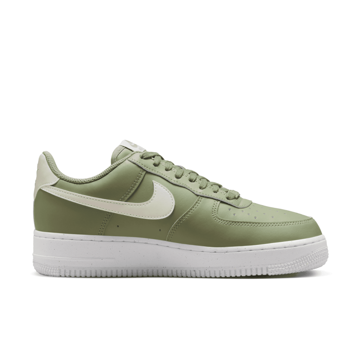 Nike Air Force 1 '07 Angle 2