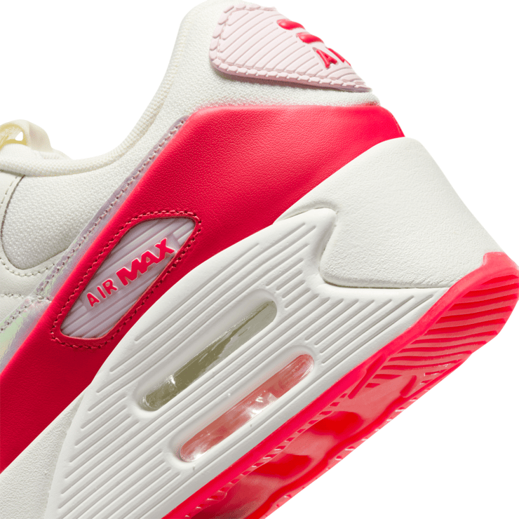 Nike Air Max 90 LV8 Angle 7