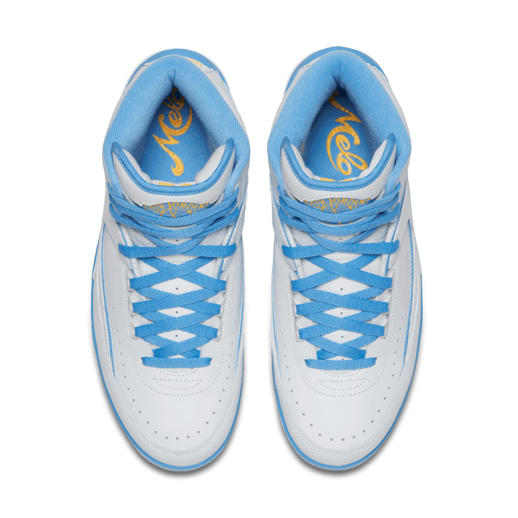 Air Jordan 2 Retro Melo (2018) Angle 1