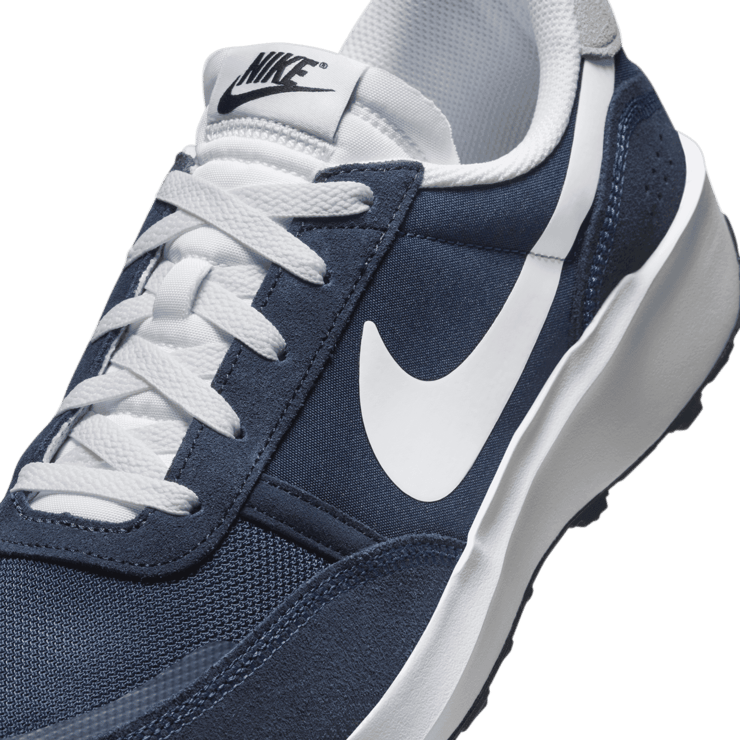 Nike Waffle Nav Angle 4