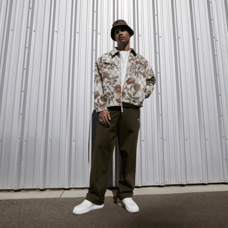 Nike Air Force 1 ’07 LV8 'Coconut Milk Khaki' Angle 8