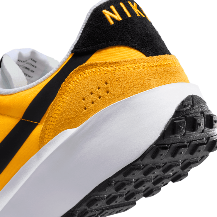 Nike Waffle Nav Angle 6