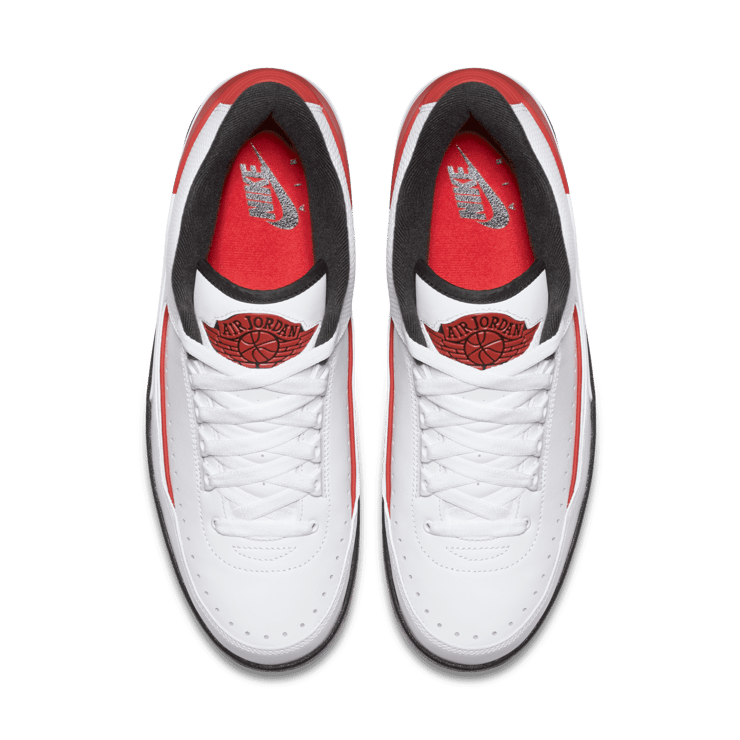 Jordan 2 Retro Low Chicago (2016) Angle 1