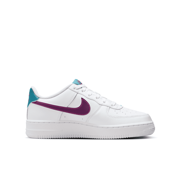 Nike Air Force 1 (GS) Angle 1